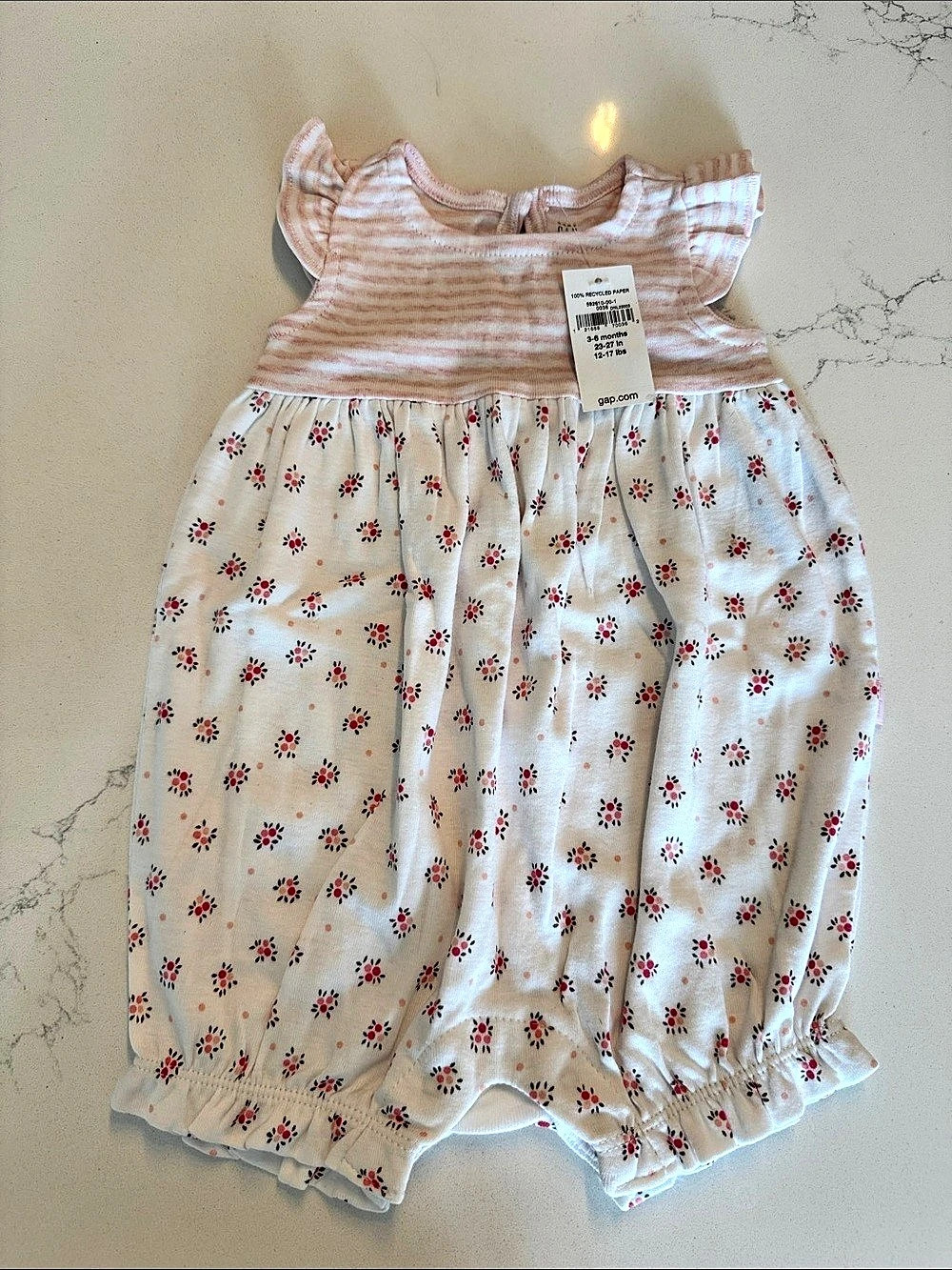 Baby Gap Floral Romper in White & Pink Baby 3-6M